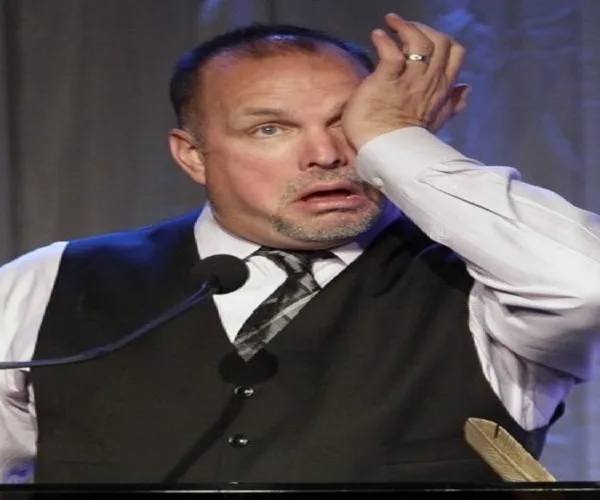 “Nobody Listens To Me Anymore, Garth Brooks Quits Country Music