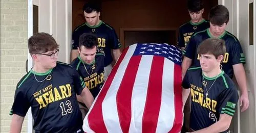 High school seniors carry the casket of Air Force veteran with no family.