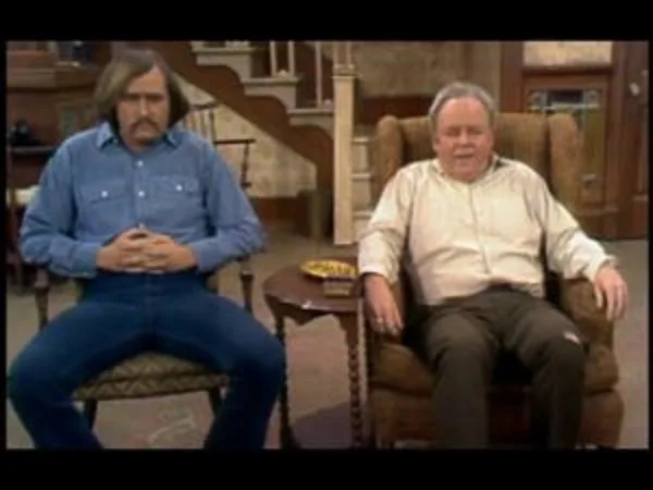 The Scene Where Archie Bunker Defends The National Anthem Is Going Viral 50 Years Later