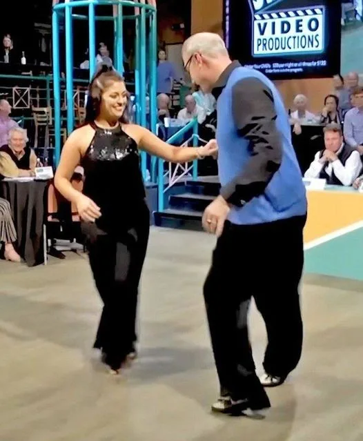 Gorgeous Father-Daughter Dancing Sequence