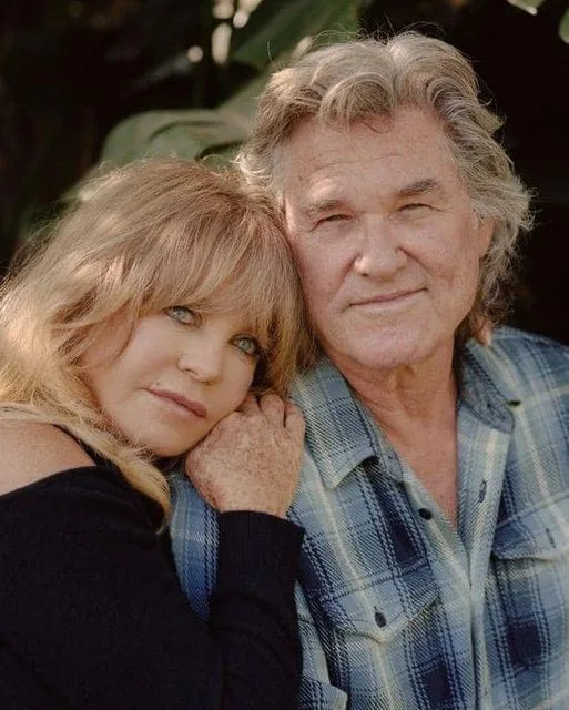 Fans Worry for Goldie Hawn, 78, Who ‘Doesn’t Look Well’ While Kurt Russell Holds Her Hand on an Outing