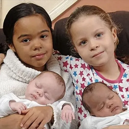 Family beat million to one odds after having second set of twins with different skin color – ‘It’s amazing’