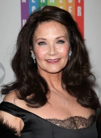 Lynda Carter still a ‘Wonder Woman’ at 72, shares her secret to graceful aging