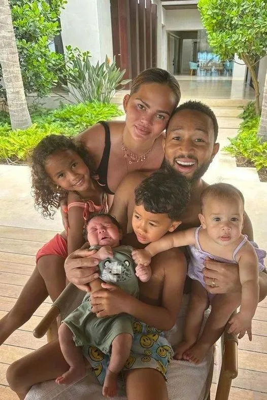 JOHN LEGEND TALKS ABOUT HOW HIS KIDS MAKE HIM FEEL UNCOMFORTABLE IN PUBLIC